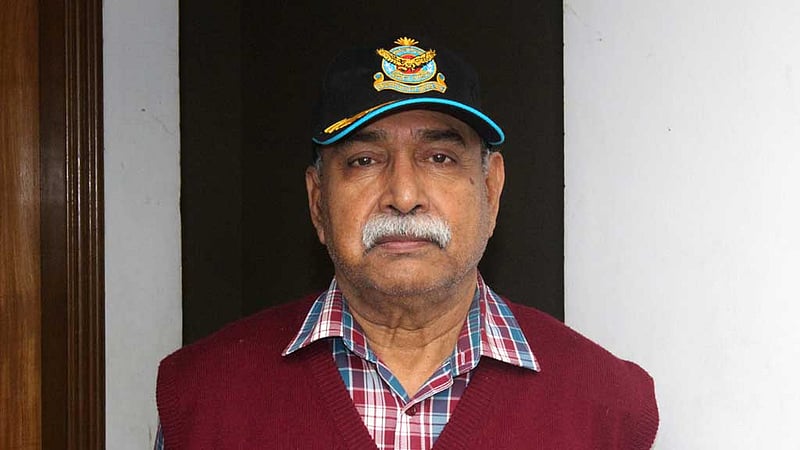 কী ঘটেছিল পঁচাত্তরের ৩ নভেম্বর? বৈমানিক লিয়াকত আলী খানের বয়ানে সেই ব্যর্থ অভ্যুত্থান