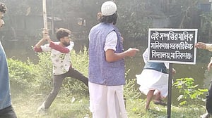 মাজার-ভাস্কর্য-বাউল: তালিকা কি দীর্ঘতর হচ্ছে?