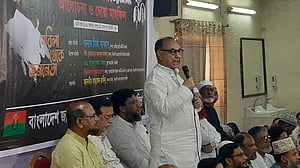 দুটি দল যা বলে সরকার ‘তাই করছে’: মির্জা আব্বাস