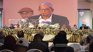‘মব ভায়োলেন্স’ থেকে সরে আসার তাগিদ ফখরুলের