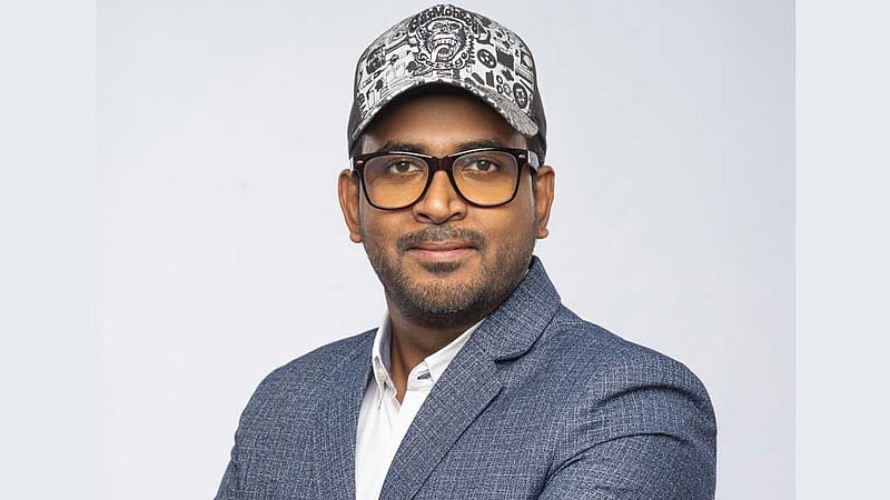 মধ্যরাতে সাংবাদিককে ডিবি পরিচয়ে বাসা থেকে আটকের অভিযোগ