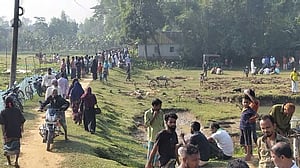 ময়মনসিংহে বাবা-মেয়ের গলা কাটা লাশ উদ্ধার