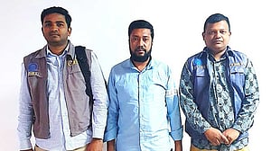 গ্রাহকের ‘৬০০ কোটি টাকা আত্মসাৎ’: নওগাঁর এনজিও পরিচালক ঢাকায় গ্রেপ্তার