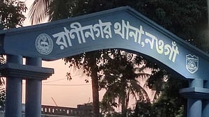 ভোরে ভ্যান নিয়ে বেরিয়েছিলেন, সকালে লাশ মিলল ধানক্ষেতে