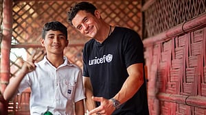 হলিউড তারকা অরল্যান্ডো ব্লুম বাংলাদেশে যা যা করলেন