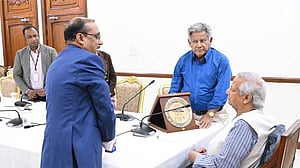 শতবর্ষী প্যাডেল স্টিমার চালুর সিদ্ধান্তে উচ্ছ্বসিত প্রধান উপদেষ্টা