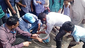 রাজশাহীর পদ্মা পাড়ে মিথেন গ্যাসের অস্তিত্ব, পরীক্ষা করছে বাপেক্স