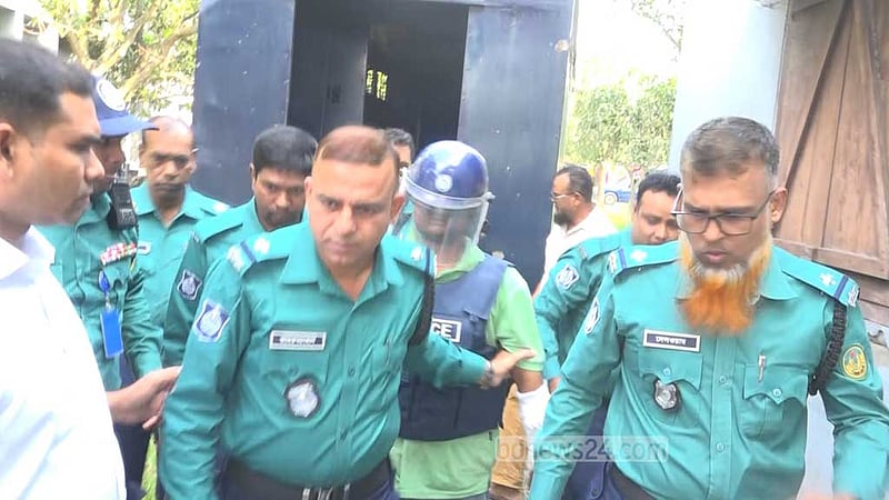 বিচারকপুত্র হত্যা: আসামি বক্তব্য দেওয়ায় চার পুলিশ বরখাস্ত