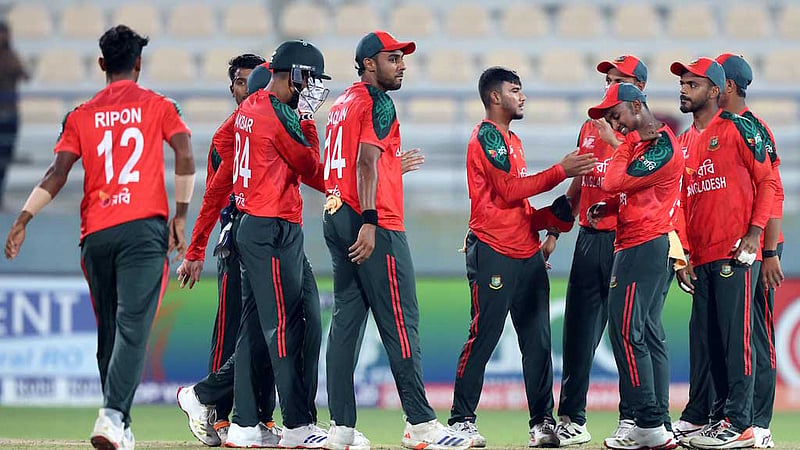অবিশ্বাস্য নাটকীয়তার ম্যাচে সুপার ওভারে জিতে ফাইনালে বাংলাদেশ ‘এ’