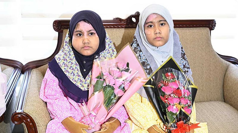 মাইলস্টোন ট্রাজেডি: সাড়ে ৩ মাস পর বাড়ি ফিরল যমজ বোন