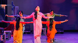 মহিলা সমিতির মঞ্চে ‘শেষের কবিতা’