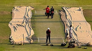 মিরপুরের উইকেট এবার কালচে নয়