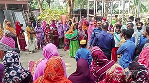 সিরাজগঞ্জে খাল থেকে বৃদ্ধের লাশ উদ্ধার