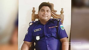 রিকশাচালককে থানায় আটকে রেখে ‘নির্যাতন-ঘুষ গ্রহণ’, তদন্তে কমিটি