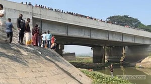 সিরাজগঞ্জে ফুলজোড় নদী থেকে দুই লাশ উদ্ধার