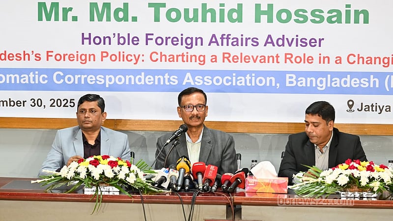 তারেক ফিরতে চাইলে একদিনের মধ্যে পাস দেওয়া হবে: পররাষ্ট্র উপদেষ্টা