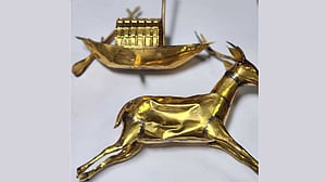 হাসিনার লকার থেকে ৮৩২ ভরি স্বর্ণালঙ্কার জব্দ