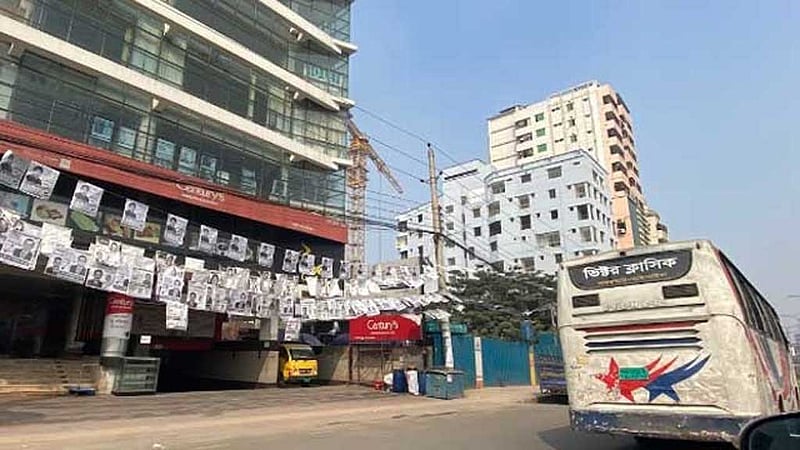 রামপুরায় বাসে আগুন, ধানমন্ডিতে ককটেল বিস্ফোরণ