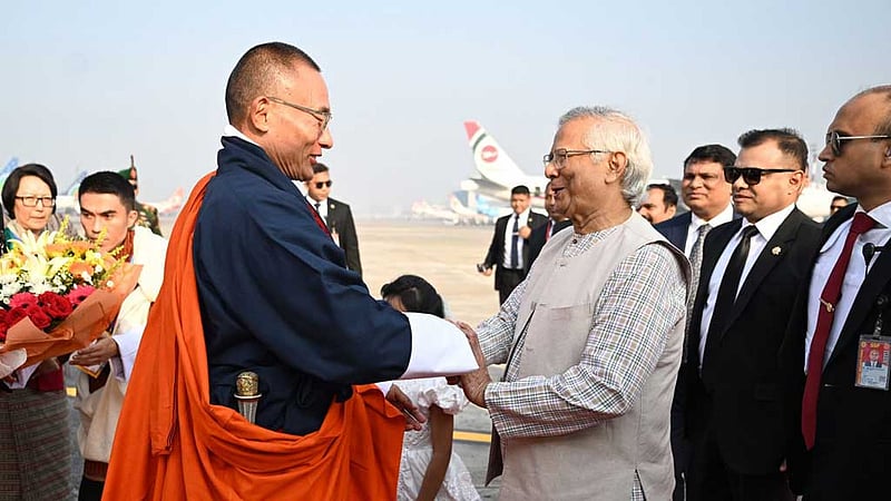শেরিং তোবগেকে ঢাকায় উষ্ণ অভ্যর্থনা