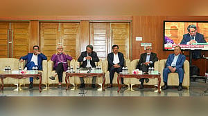 জুলাই সনদ বাস্তবায়নের পদ্ধতি নিয়ে ঐকমত্য চাইলেন আলী রীয়াজ