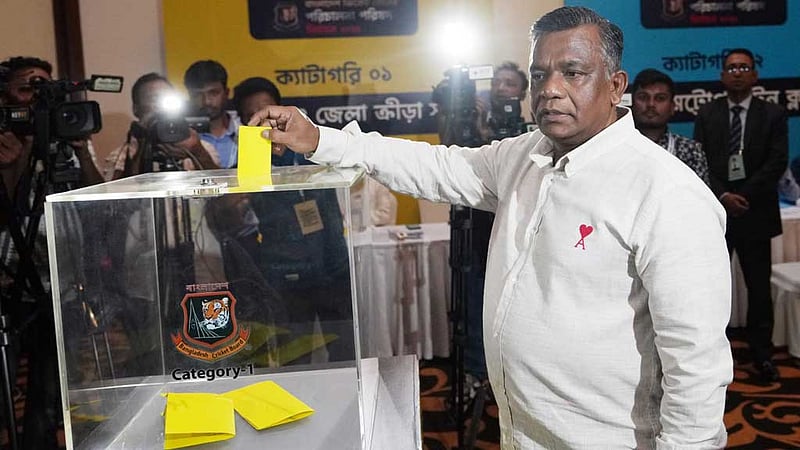‘বাংলাদেশ ক্রিকেটের উন্নয়নের প্রেমে পড়ে গেছি, লোভটা ছাড়তে পারিনি’