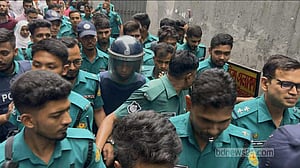 ‘ধর্ম অবমাননা’: নর্থ সাউথের অপূর্ব কারাগারে