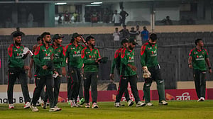 বাংলাদেশের প্রথম ‘টাই’, সুপার ওভারের রোমাঞ্চে জিতে সমতায় উইন্ডিজ