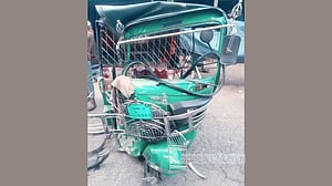 ভোলায় ট্রাকের সঙ্গে অটোরিকশার সংঘর্ষে নিহত ১