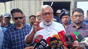 ঢাকার ১২ কর্মকর্তাকে ব্রাহ্মণবাড়িয়ায় দায়িত্ব পালনের নির্দেশ সড়ক উপদেষ্টার