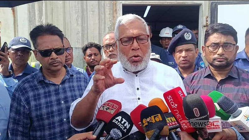 ঢাকার ১২ কর্মকর্তাকে ব্রাহ্মণবাড়িয়ায় দায়িত্ব পালনের নির্দেশ সড়ক উপদেষ্টার