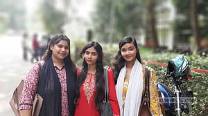 চাকসু: ছাত্রীরা চায় নিরাপদ ক্যাম্পাস, হলে বৈষম্যহীন আসন বণ্টন