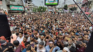 ‘কুমিল্লা’ নামেই বিভাগ দাবি