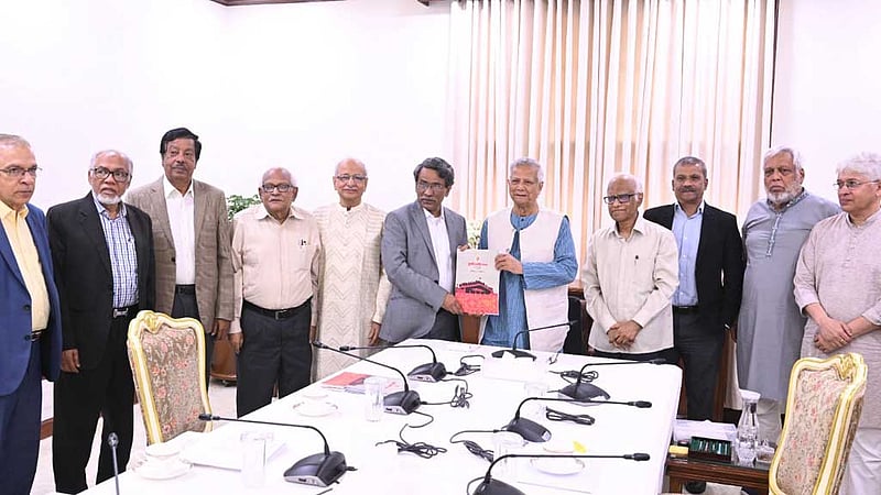 জুলাই সনদ বাস্তবায়ন: সাত দিন তো গেল, কে সিদ্ধান্ত নেবে, কী সিদ্ধান্ত নেবে?