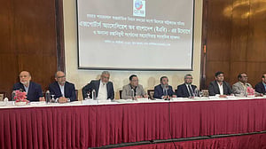 পাশের দেশ চায়, আমাদের যেন ব্যবসা কমে যায়: বিটিএমএ সভাপতি