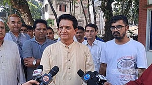 সন্ত্রাস দিয়ে জনসমর্থন দমন করা যাবে না: ফরিদপুরে এ কে আজাদ