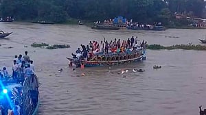 গাজীপুরে নৌকাডুবি: নিখোঁজ ১ শিশুর মরদেহ উদ্ধার