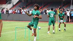 ‘ইনশাল্লাহ আমরা উইনিং টিম হমু’, হংকং চায়না ম্যাচ নিয়ে হামজা