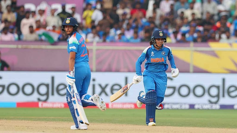 ৩৩০ রান করেও ভারতীয় অধিনায়কের আক্ষেপ ব্যাটিং ধস নিয়ে
