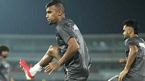 ‘জামাল খেলুক আর না খেলুক, সে-ই অধিনায়ক’