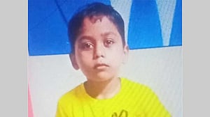 খুলনার দিঘলিয়ায় নিখোঁজ শিশুর মাটিচাপা লাশ প্রতিবেশীর উঠান থেকে উদ্ধার