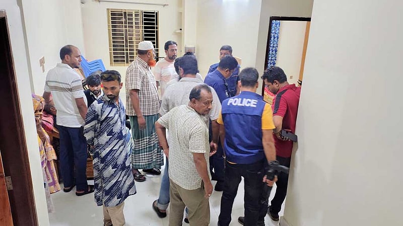 লক্ষ্মীপুরের রামগঞ্জে মা-মেয়েকে গলা কেটে হত্যা