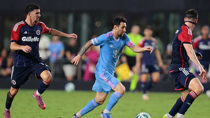 মায়ামির চার গোলে মেসির তিন অ্যাসিস্ট