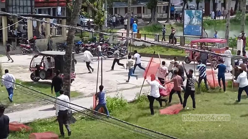 মাদারীপুরে বিএনপির দুপক্ষের সংঘর্ষে পুলিশ-সাংবাদিকসহ আহত ১৫