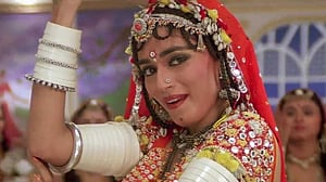 মাধুরীর যে গান নিষিদ্ধ হয়েছিল