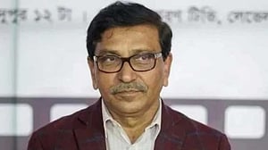 কুষ্টিয়ায় ৬ হত্যা: হানিফসহ ৪ জনকে হাজির হতে বিজ্ঞপ্তি প্রকাশের নির্দেশ