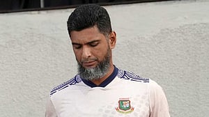 অসুস্থ মাহমুদউল্লাহর জন্য দোয়া চাইলেন স্ত্রী