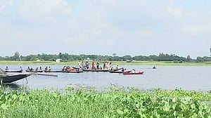 মানিকগঞ্জে নদীতে মাছ ধরতে গিয়ে জেলে নিখোঁজ