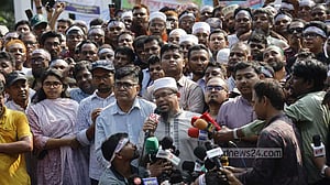 শিক্ষকরা নবউদ্যমে শ্রেণিকক্ষে ফিরবেন, আশা প্রধান উপদেষ্টার
