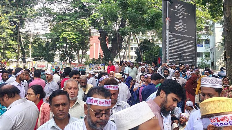 এবার সব শিক্ষা প্রতিষ্ঠান জাতীয়করণের দাবি, বৃহস্পতিবার ‘মার্চ টু যমুনা’