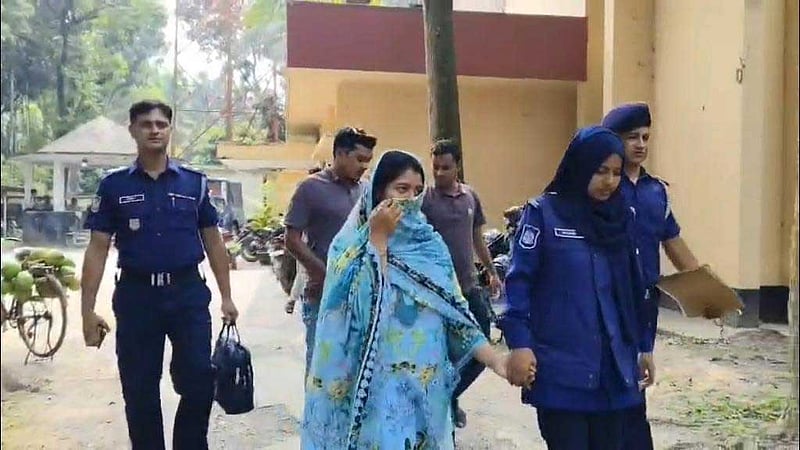 সবসময় স্বর্ণালংকার পরতেন বৃদ্ধা, সেগুলোর লোভেই হত্যা করে নাতনী: পুলিশ